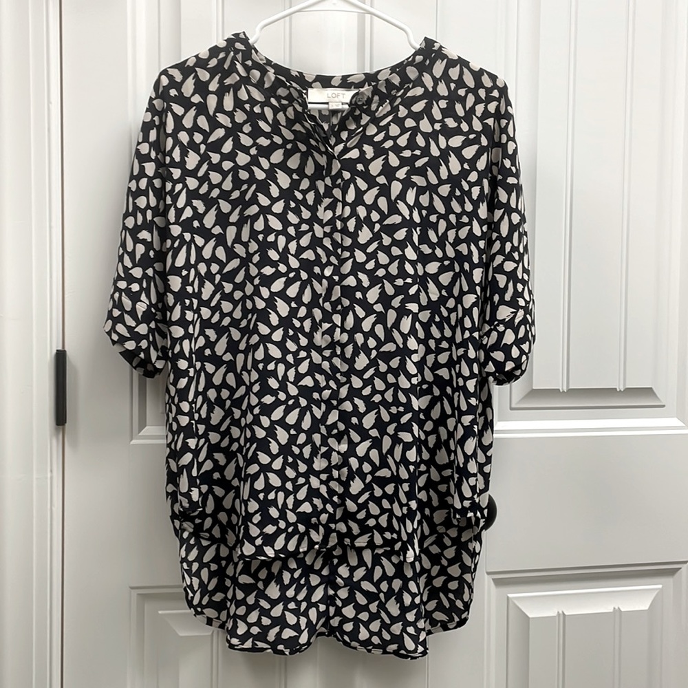 Loft short-sleeved blouse